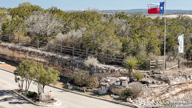 Listing photo id 0 for 171 County Road 2814