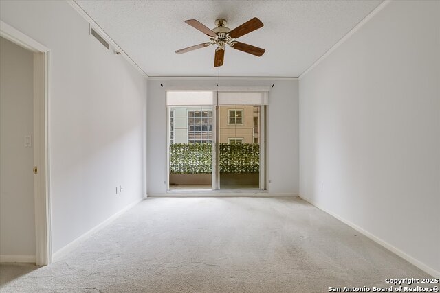 Listing photo id 1 for 1 Towers Park Ln  207