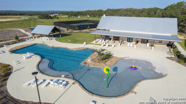 Image 11 of 13 For 34729 Carries Creek Dr