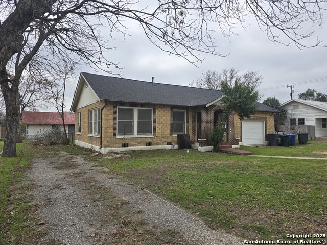 Image 3 of 20 For 202 Betty Jean St