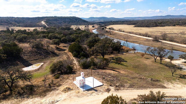 Image 11 of 16 For 5 Camp Creek Rd, Bandera, Tx 780