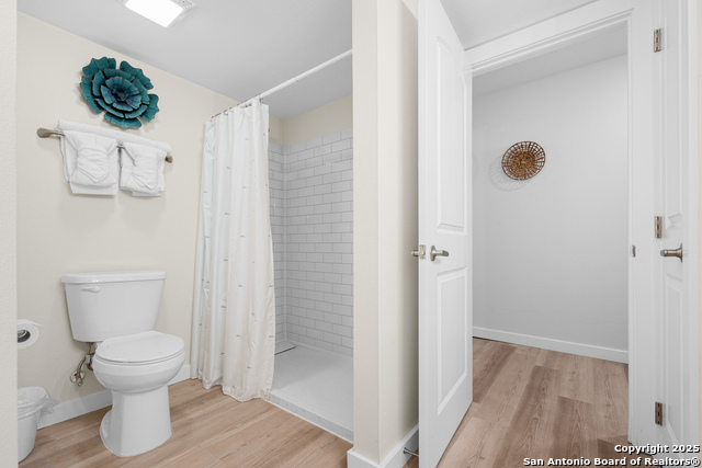 Image 12 of 27 For 800 Sandcastle Dr 214