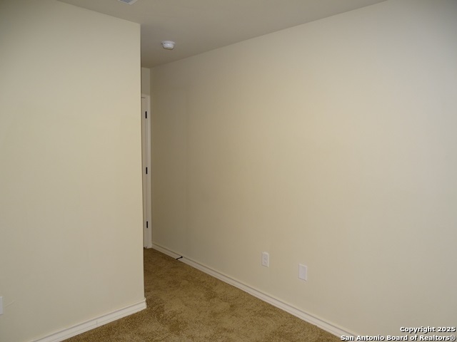 Image 21 of 25 For 6019 Karly Way  104