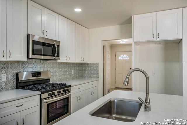 Image 15 of 29 For 306 Antler Dr