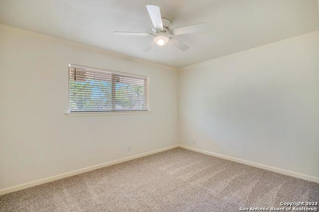 Image 17 of 29 For 306 Antler Dr