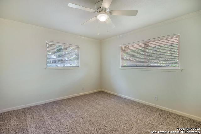 Image 18 of 29 For 306 Antler Dr