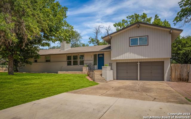 Image 2 of 29 For 306 Antler Dr