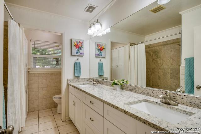 Image 20 of 29 For 306 Antler Dr