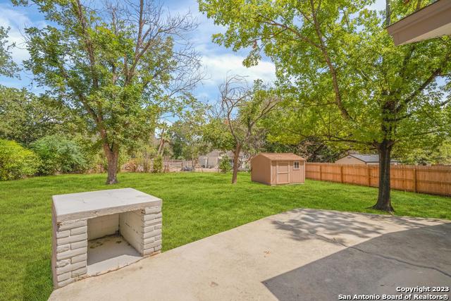 Image 26 of 29 For 306 Antler Dr