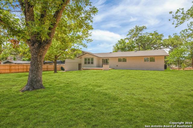 Image 27 of 29 For 306 Antler Dr