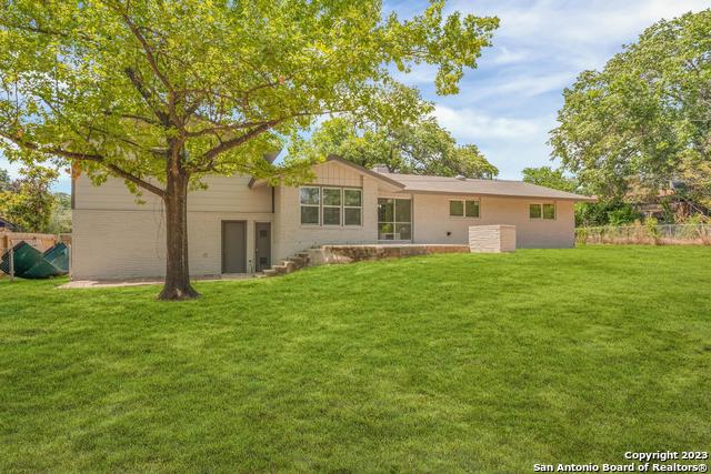 Image 28 of 29 For 306 Antler Dr