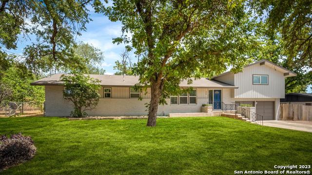 Image 3 of 29 For 306 Antler Dr