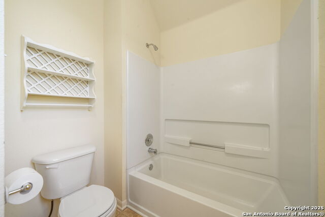 Image 32 of 42 For 214 Mallard Point