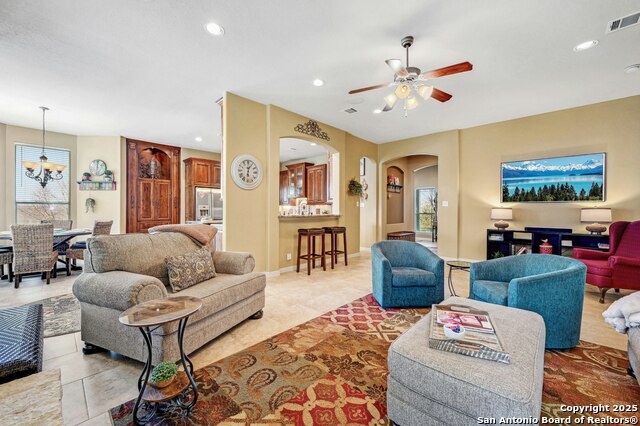 Image 12 of 38 For 9014 Woodland Pass