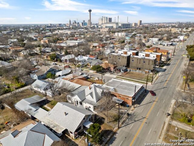 Image 15 of 20 For 1107 Hackberry St S