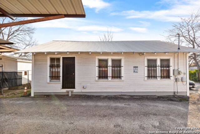 Image 4 of 20 For 1107 Hackberry St S