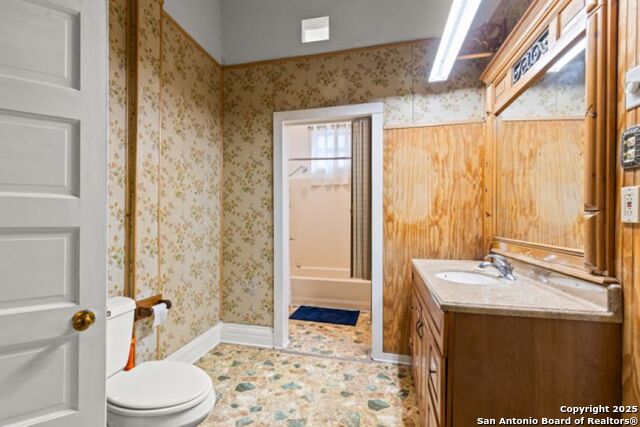 Image 8 of 20 For 1107 Hackberry St S