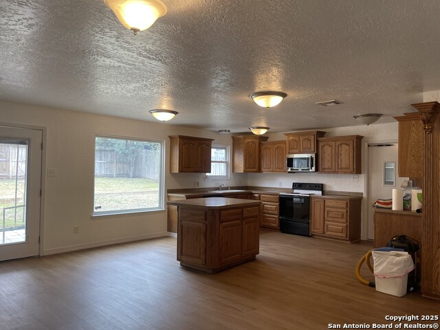 Image 7 of 20 For 5934 Deer Horn Dr