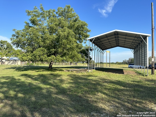 Details for 143 Robindale W, Bandera, TX 78003