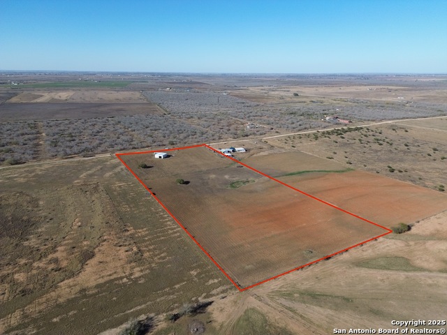 Details for 737 Joy Ln  , Floresville, TX 78114