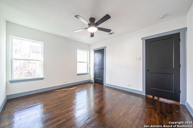 Image 25 of 40 For 1832 Woodlawn Ave W
