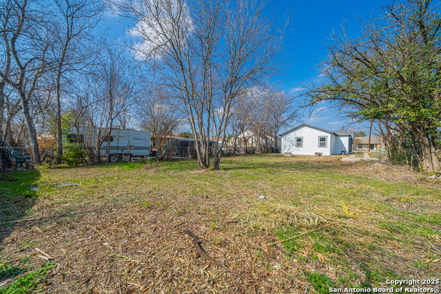 Image 39 of 40 For 1832 Woodlawn Ave W