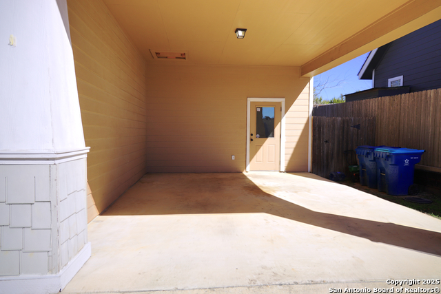 Listing photo id 24 for 136 Jasper Ln