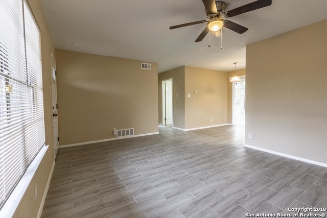 Image 5 of 25 For 6907 Palm Bay