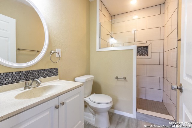 Image 8 of 25 For 6907 Palm Bay