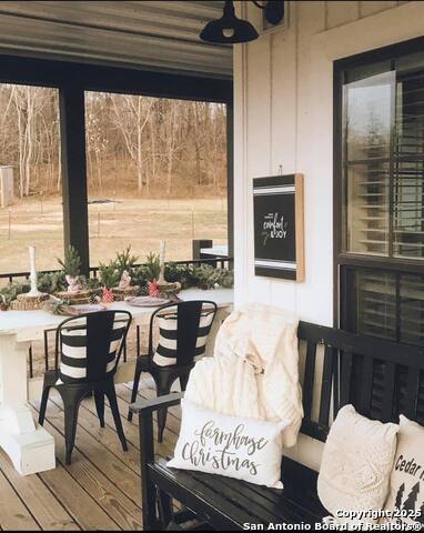 Listing photo id 12 for 4915 Palomino Way