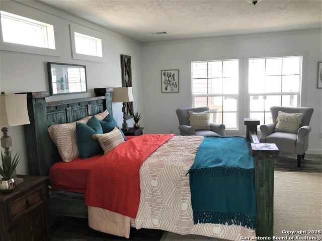 Listing photo id 18 for 4915 Palomino Way