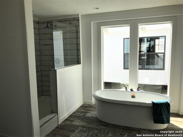 Listing photo id 20 for 4915 Palomino Way