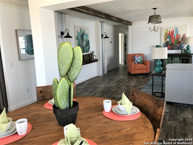 Listing photo id 22 for 4915 Palomino Way