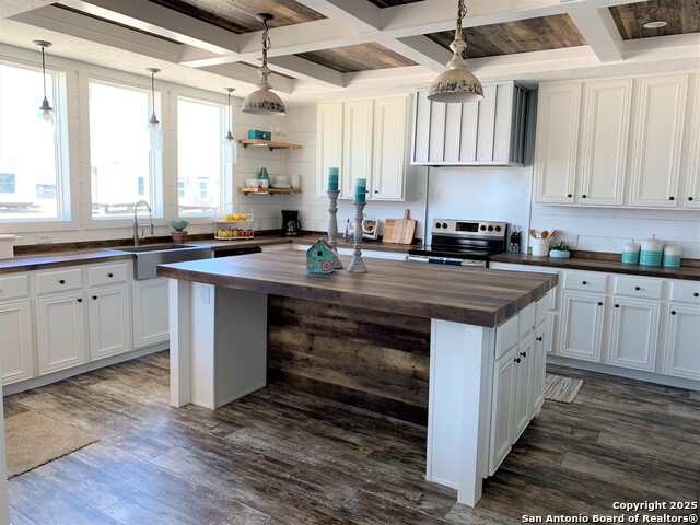 Listing photo id 23 for 4915 Palomino Way