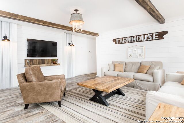 Listing photo id 31 for 4915 Palomino Way