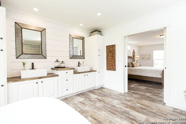 Listing photo id 35 for 4915 Palomino Way