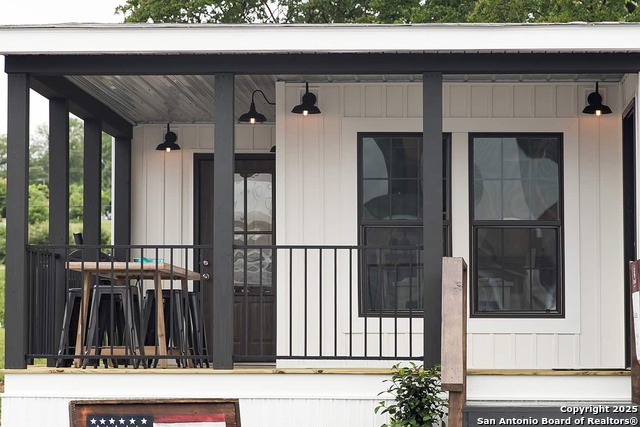 Listing photo id 2 for 4915 Palomino Way