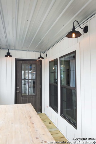 Listing photo id 6 for 4915 Palomino Way