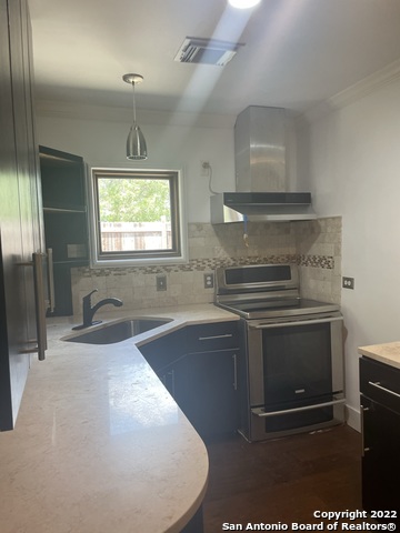 Listing photo id 11 for 13635 Bulverde Rd