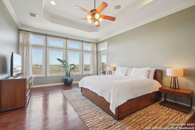 Listing photo id 12 for 326 River Valley Rd