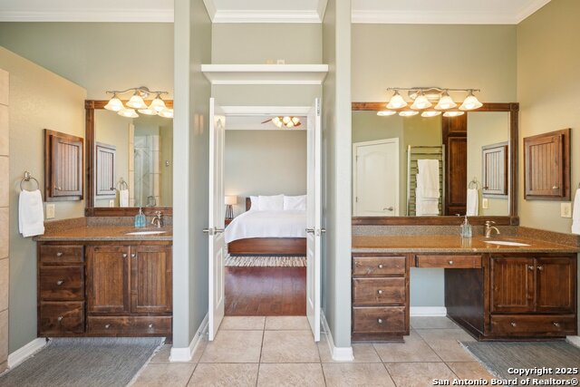 Listing photo id 15 for 326 River Valley Rd