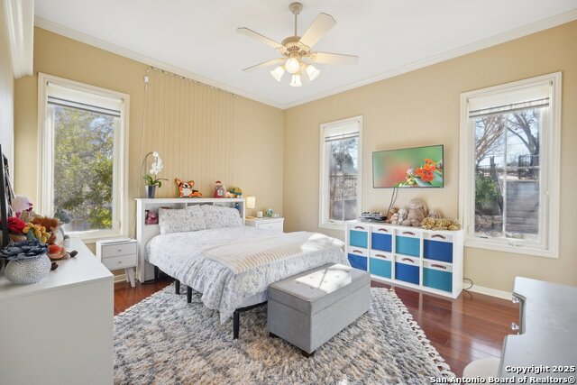 Listing photo id 16 for 326 River Valley Rd