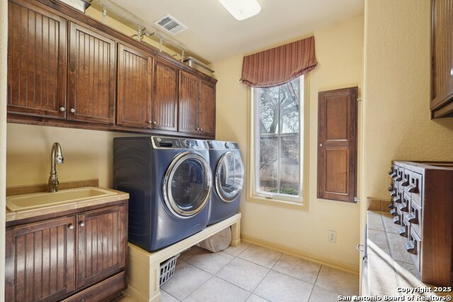 Listing photo id 24 for 326 River Valley Rd