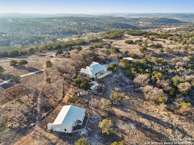 Listing photo id 32 for 326 River Valley Rd