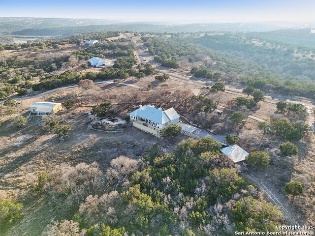 Listing photo id 47 for 326 River Valley Rd