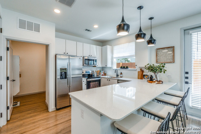 Image 3 of 23 For 1035 Koby St