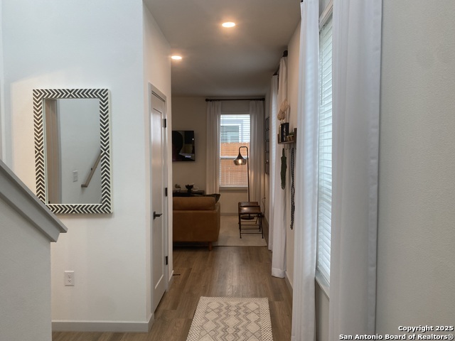 Image 7 of 23 For 1035 Koby St