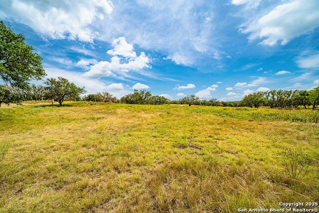 Image 5 of 15 For 326 Blue Oak Tr
