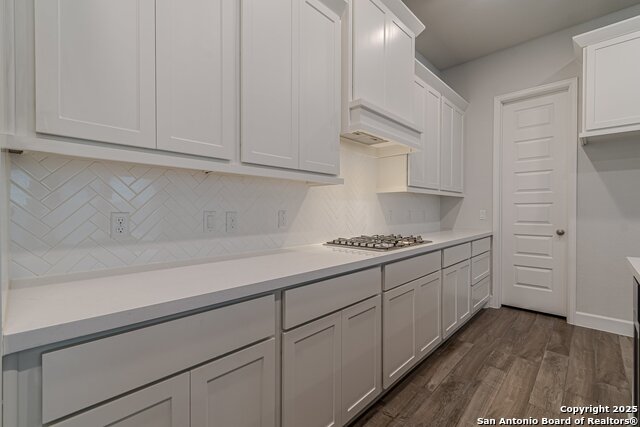 Image 11 of 52 For 9927 Cavvy Trl