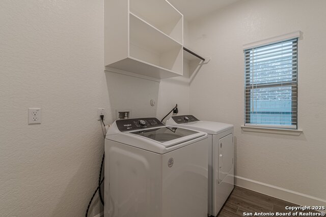 Image 31 of 52 For 9927 Cavvy Trl